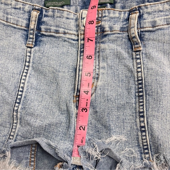 Imperfect Wild Fable Blue Jean Shorts High Waisted Distressed size 2 denim short - Picture 4 of 15